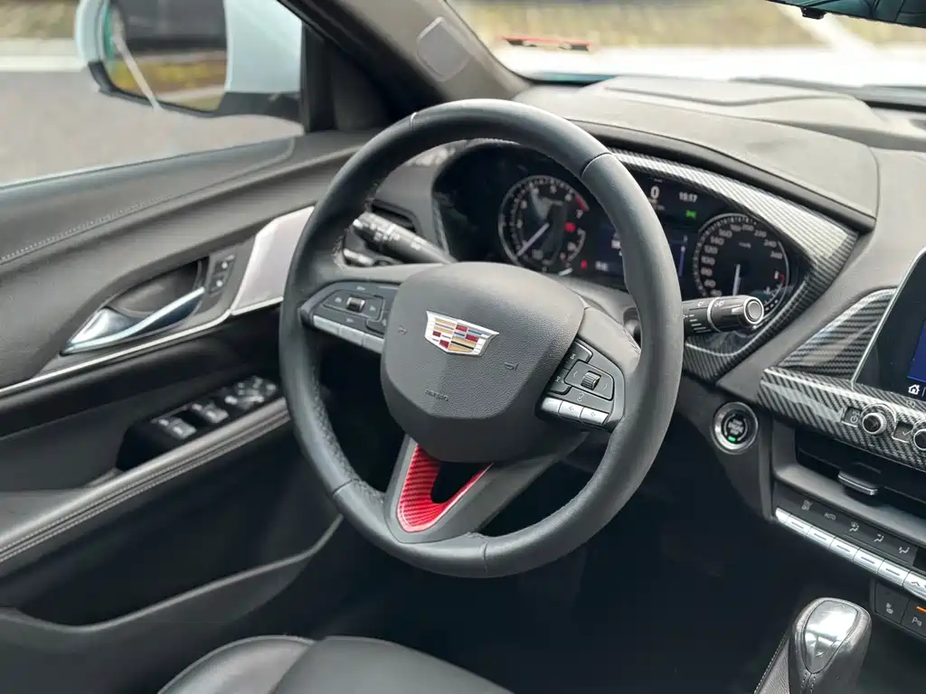 Cadillac CT4 2021 28T luxury model купить на сайте DeffCars