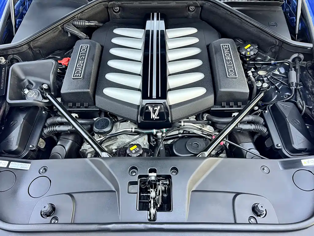 Phantom 2013 6.6T standard model купить на сайте DeffCars