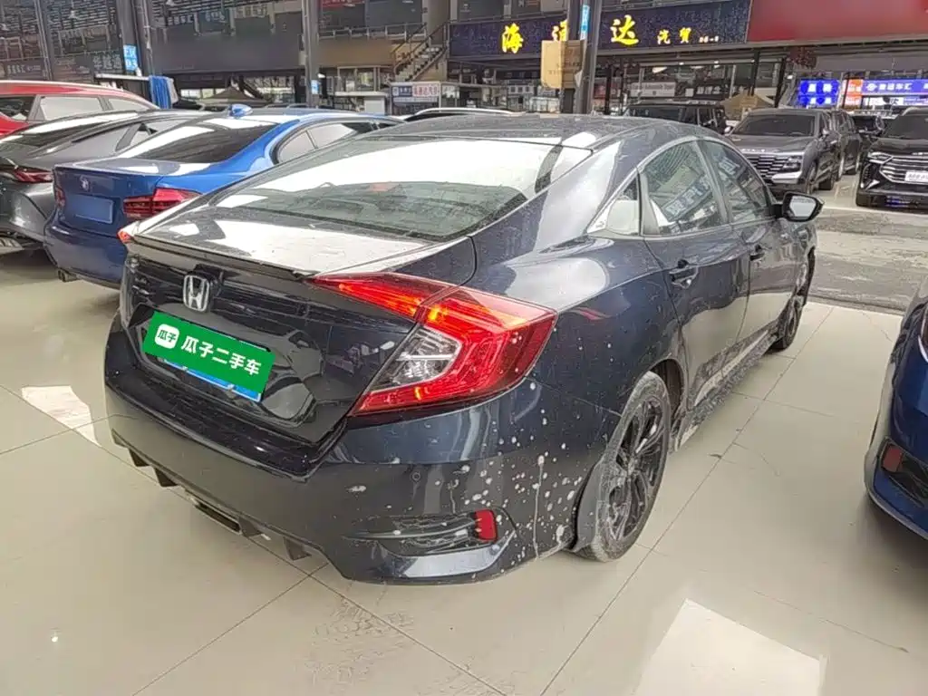Civic 2019 220TURBO CVT Combustion Edition Country VI купить на сайте DeffCars