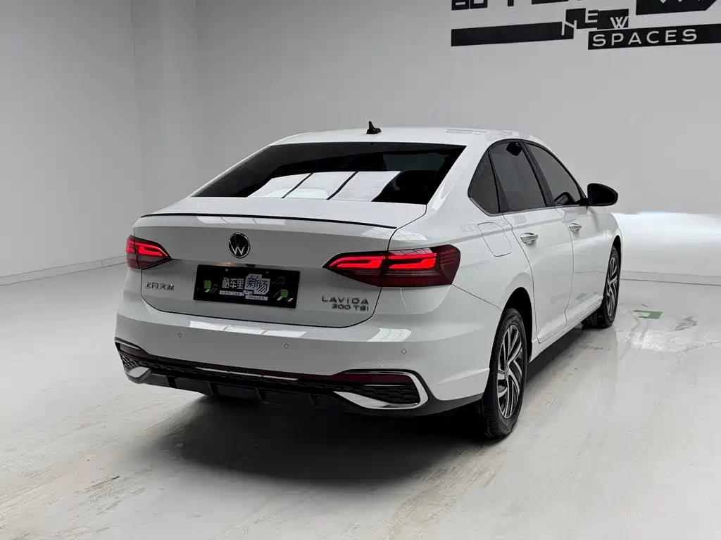 Lavida 2024 300TSI DSG Starry Sky Full Edition купить на сайте DeffCars