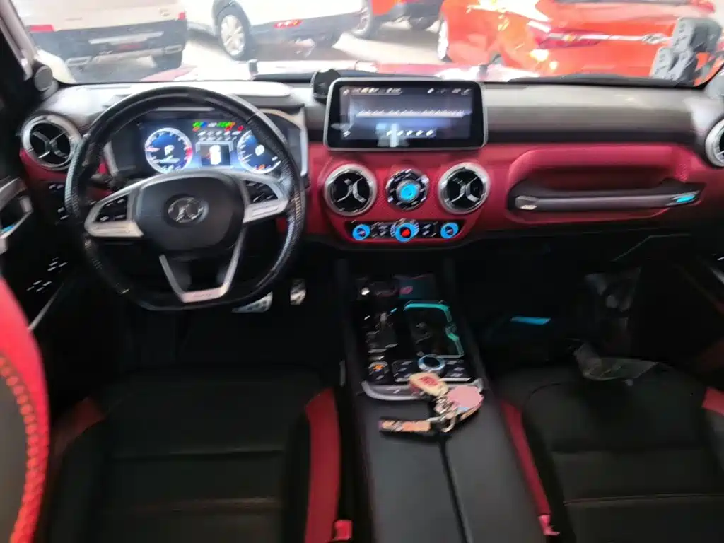 Beijing off-road BJ40 2019 facelift 2.0T automatic four-wheel drive city hunter version exclusive model National V купить на сайте DeffCars