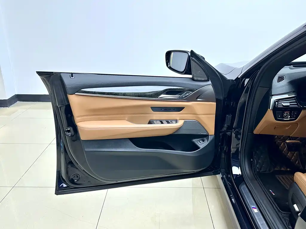 BMW 6 Series GT 2022 630i M Sports Package купить на сайте DeffCars