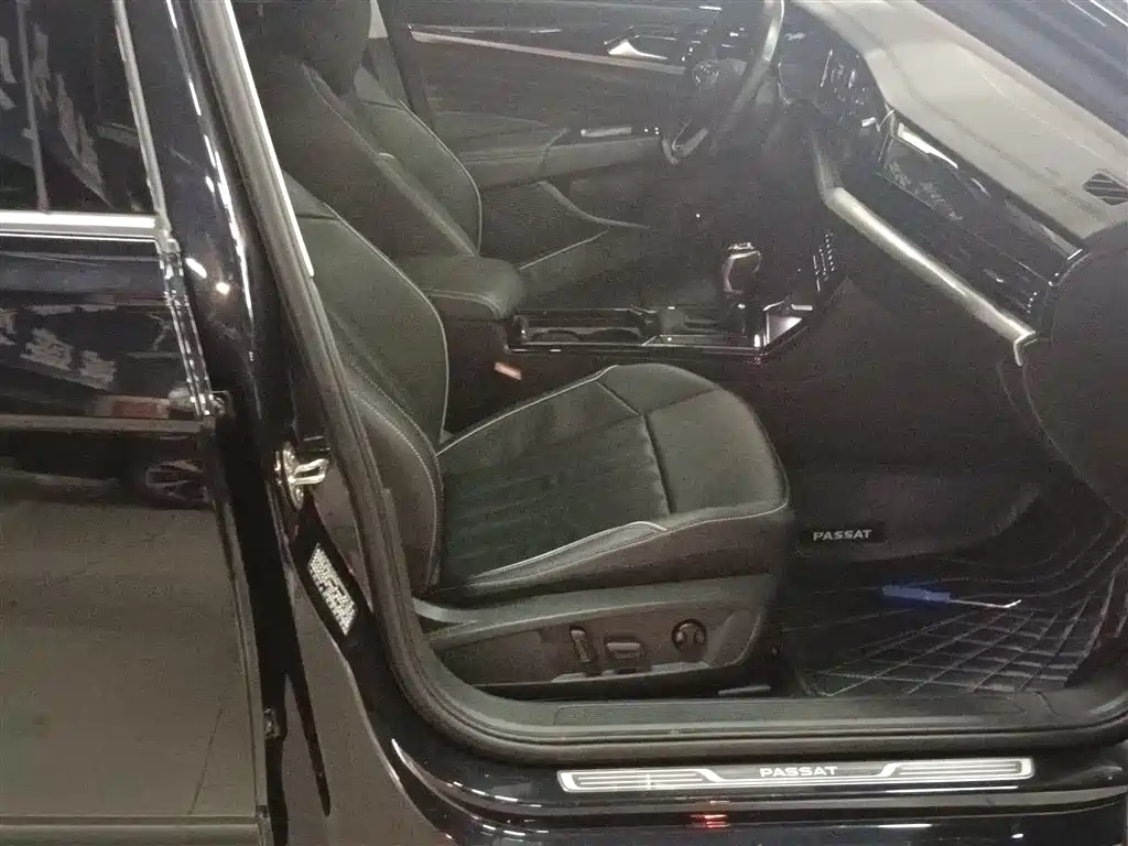 Passat 2023 facelift 330TSI Elite Edition купить на сайте DeffCars