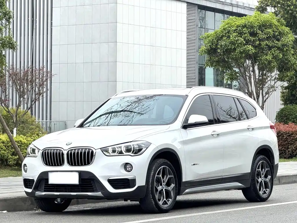 BMW X1 2018 sDrive18Li Exclusive Model купить на сайте DeffCars