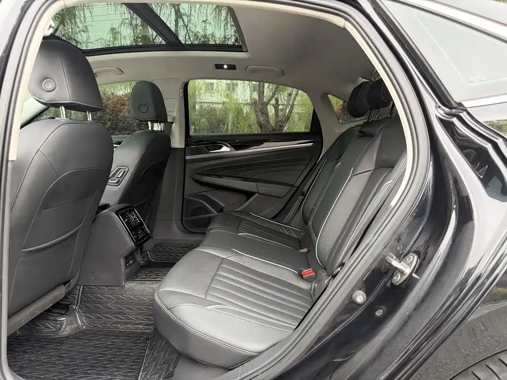 Passat 2022 330TSI Starry Sky Elite Edition купить на сайте DeffCars