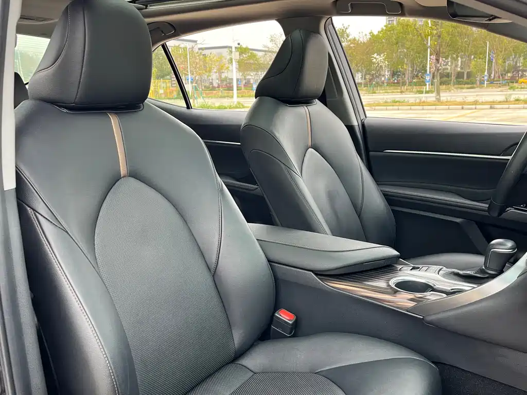 Camry 2019 2.5G Deluxe Edition National V купить на сайте DeffCars