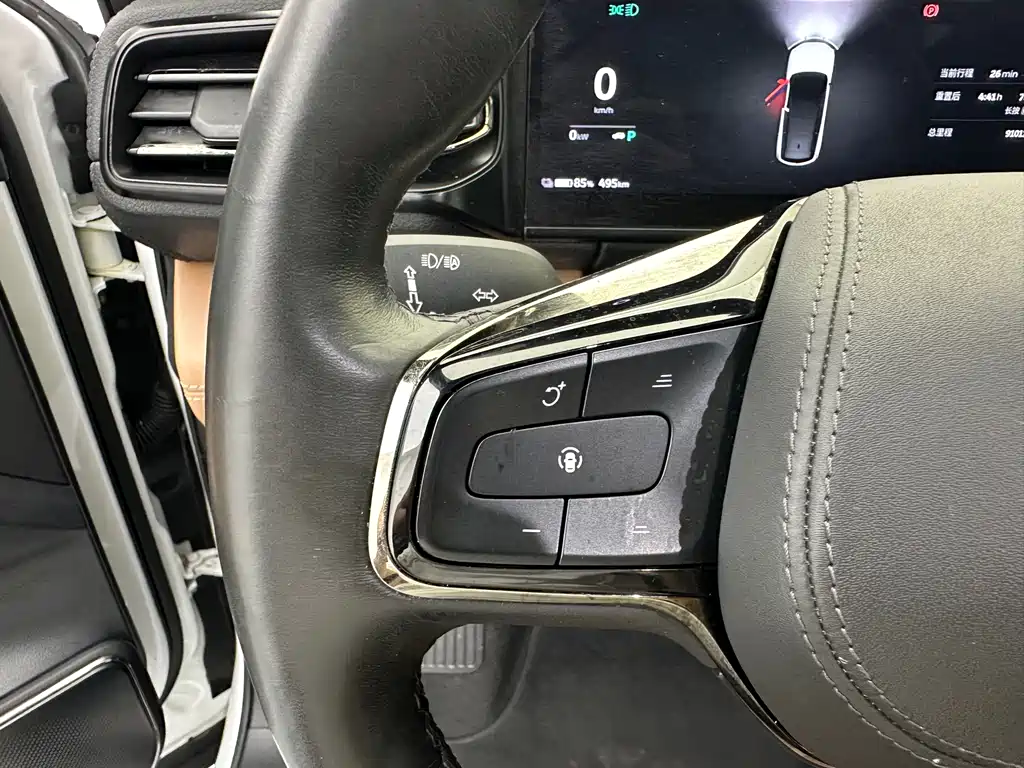NIO ES8 2020 580KM six-seater version купить на сайте DeffCars