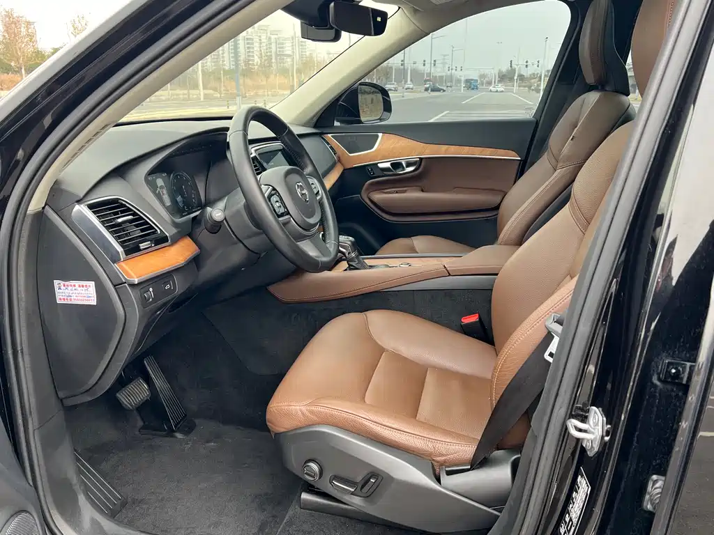 Volvo XC90 2019 T6 Zhiyi Edition 7 seats National VI купить на сайте DeffCars