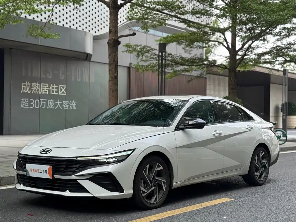 Elantra 2023 1.5L CVT LUX Premium Edition купить на сайте DeffCars