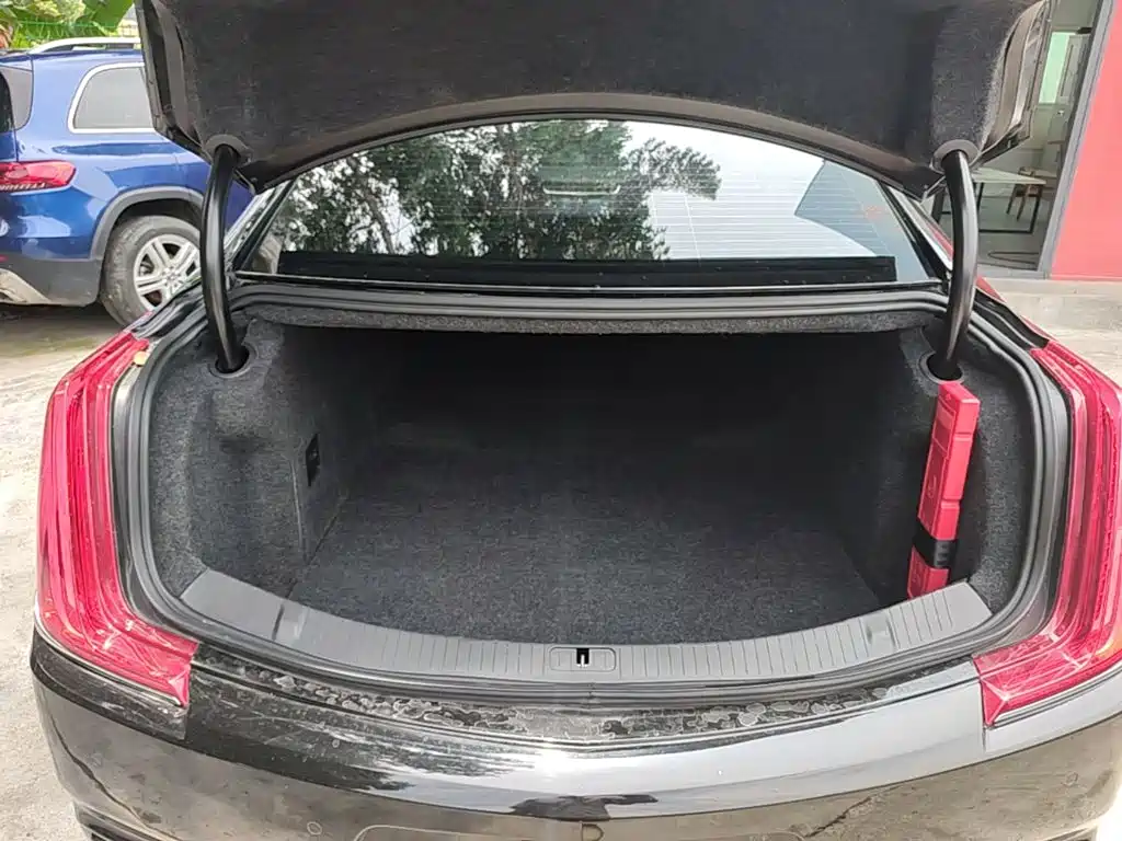 Cadillac XTS 2018 28T Elite купить на сайте DeffCars