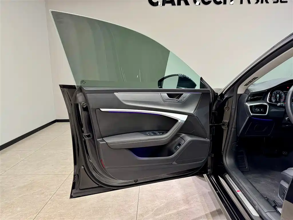 Audi A7L 2024 45 TFSI luxury model купить на сайте DeffCars