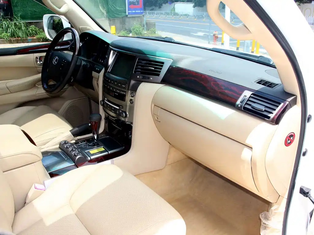 Lexus LX 2012 Model 570 купить на сайте DeffCars