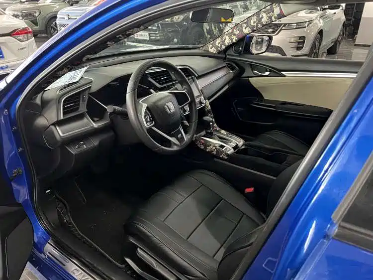 Civic 2016 220TURBO CVT Deluxe Edition купить на сайте DeffCars