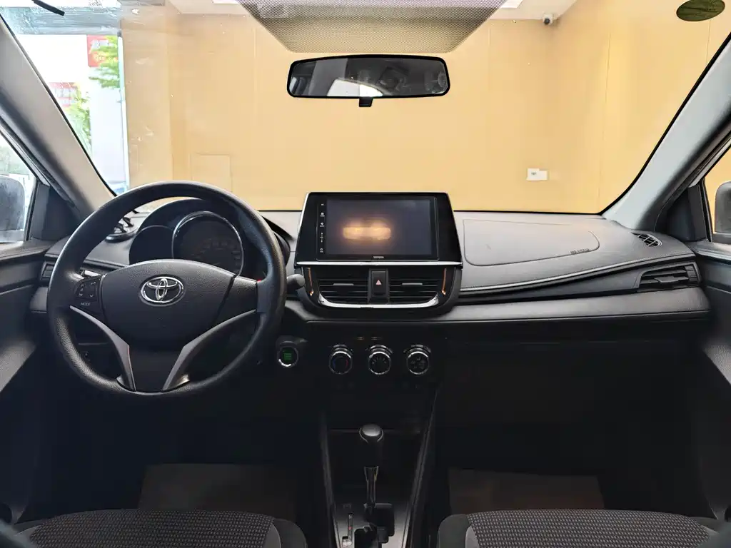 Vios 2022 1.5L 20th Anniversary Edition купить на сайте DeffCars