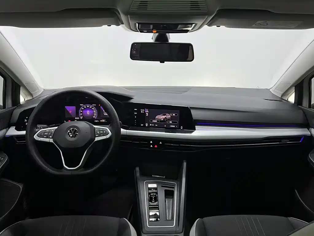 Golf 2023 facelift 280TSI DSG Pro купить на сайте DeffCars