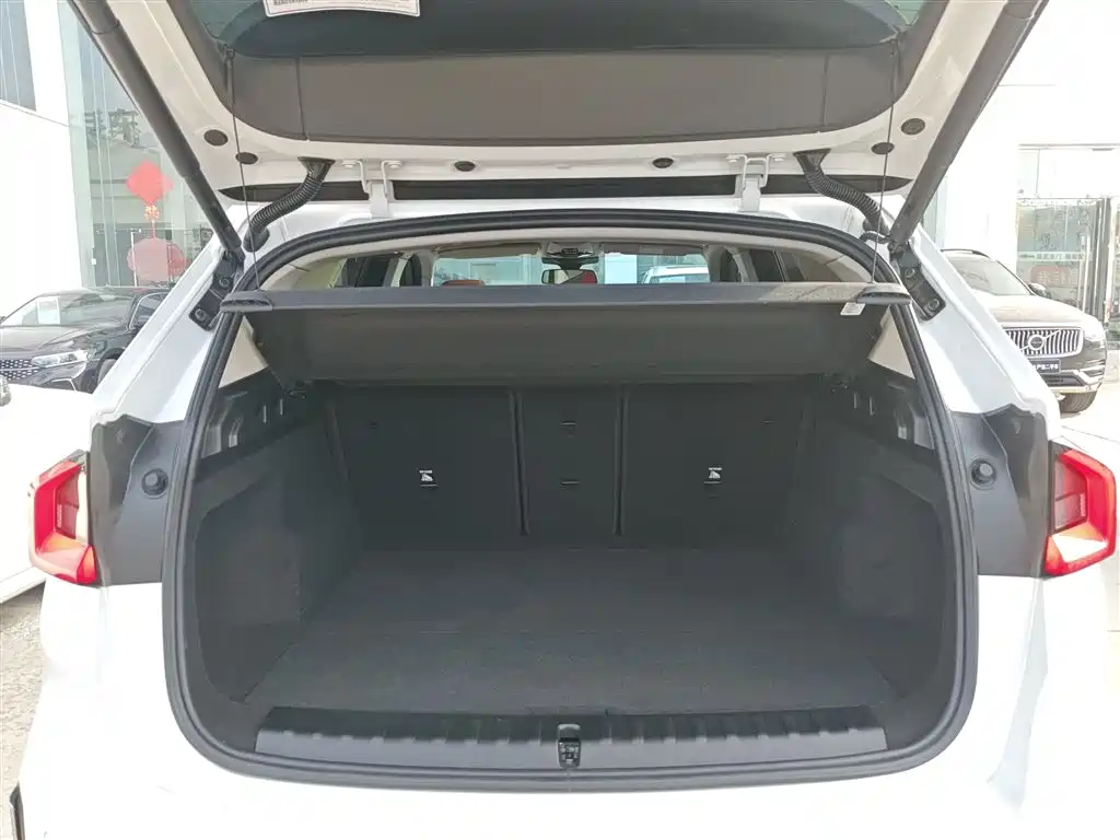BMW X1 2023 sDrive25Li X Design Package купить на сайте DeffCars