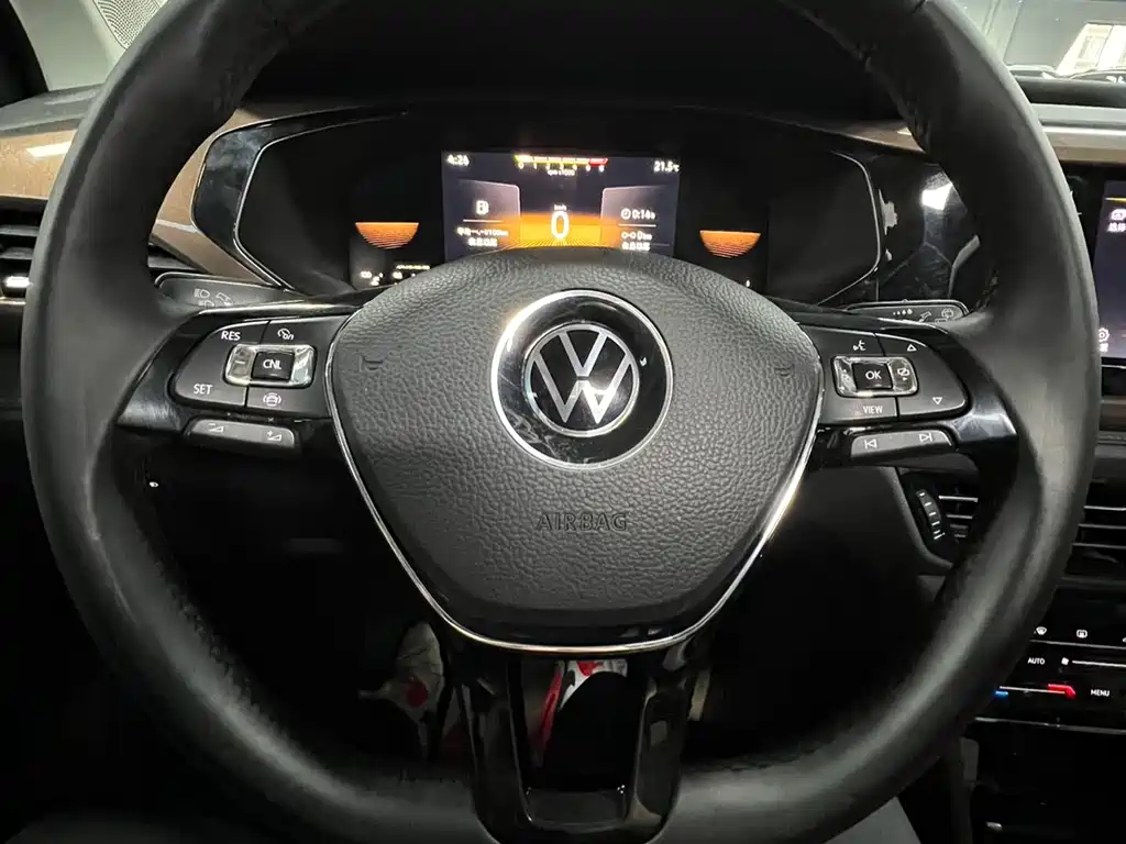 Tuyue 2022 280TSI two-wheel drive luxury version купить на сайте DeffCars