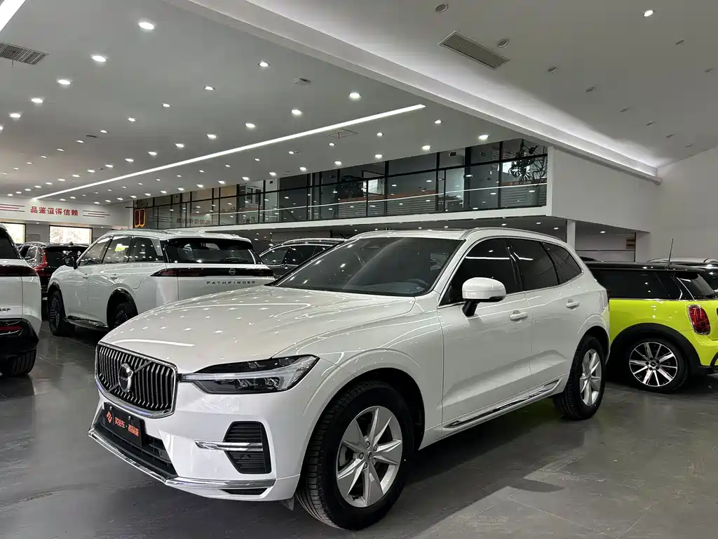 Volvo XC60 2022 B5 four-wheel drive Zhiyi Luxury Edition купить на сайте DeffCars