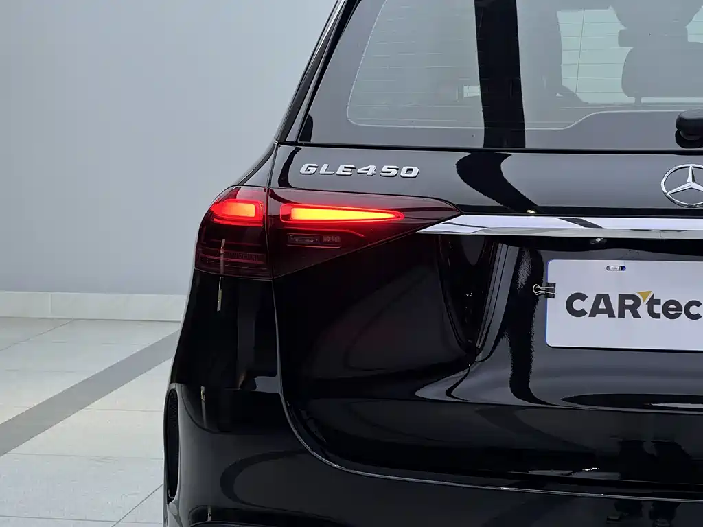 Mercedes-Benz GLE 2025 GLE 450 4MATIC luxury model купить на сайте DeffCars