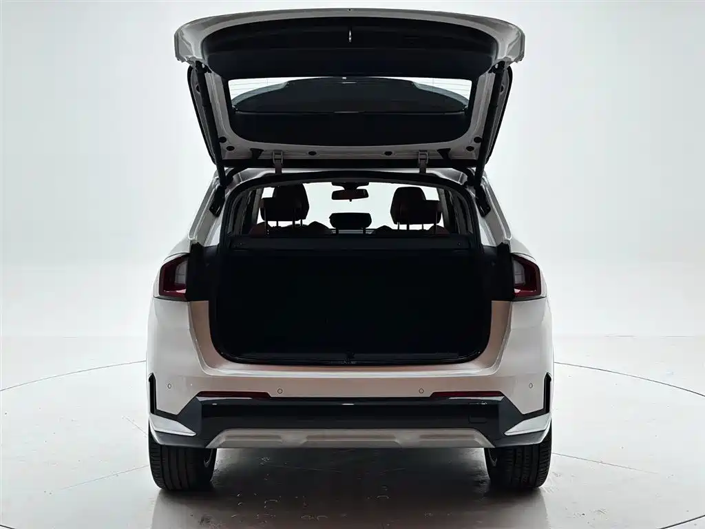 BMW X1 2023 sDrive20Li X Design Package купить на сайте DeffCars