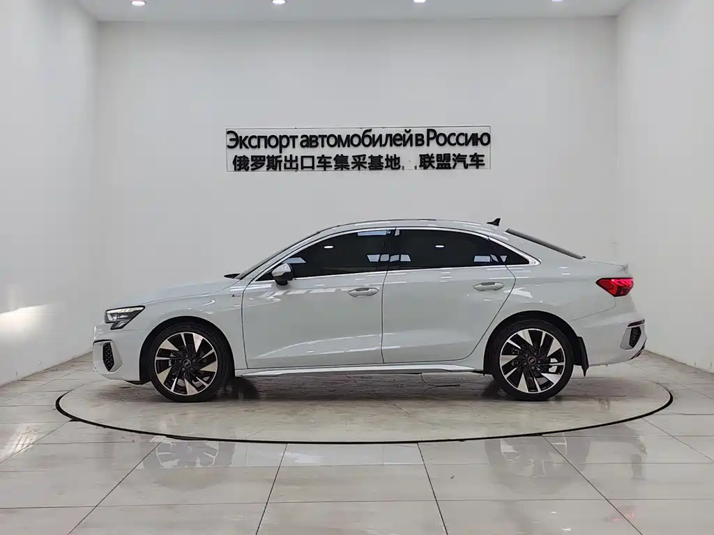 Audi A3 2022 A3L Limousine 35 TFSI Fashionable and Sporty купить на сайте DeffCars