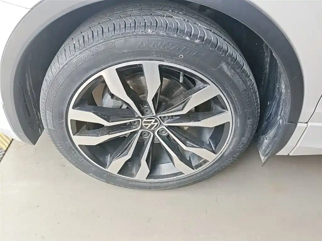 Tiguan L 2021 330TSI automatic two-wheel drive R-Line version купить на сайте DeffCars