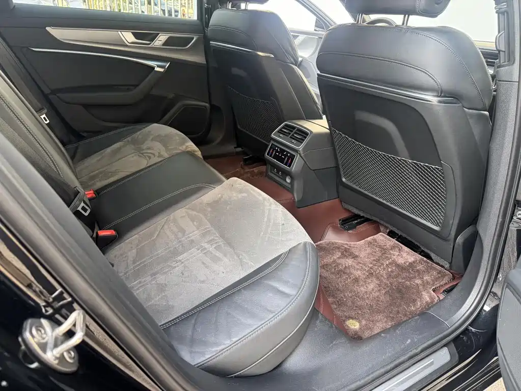 Audi A6L 2024 45 TFSI Premium Dynamic Model купить на сайте DeffCars