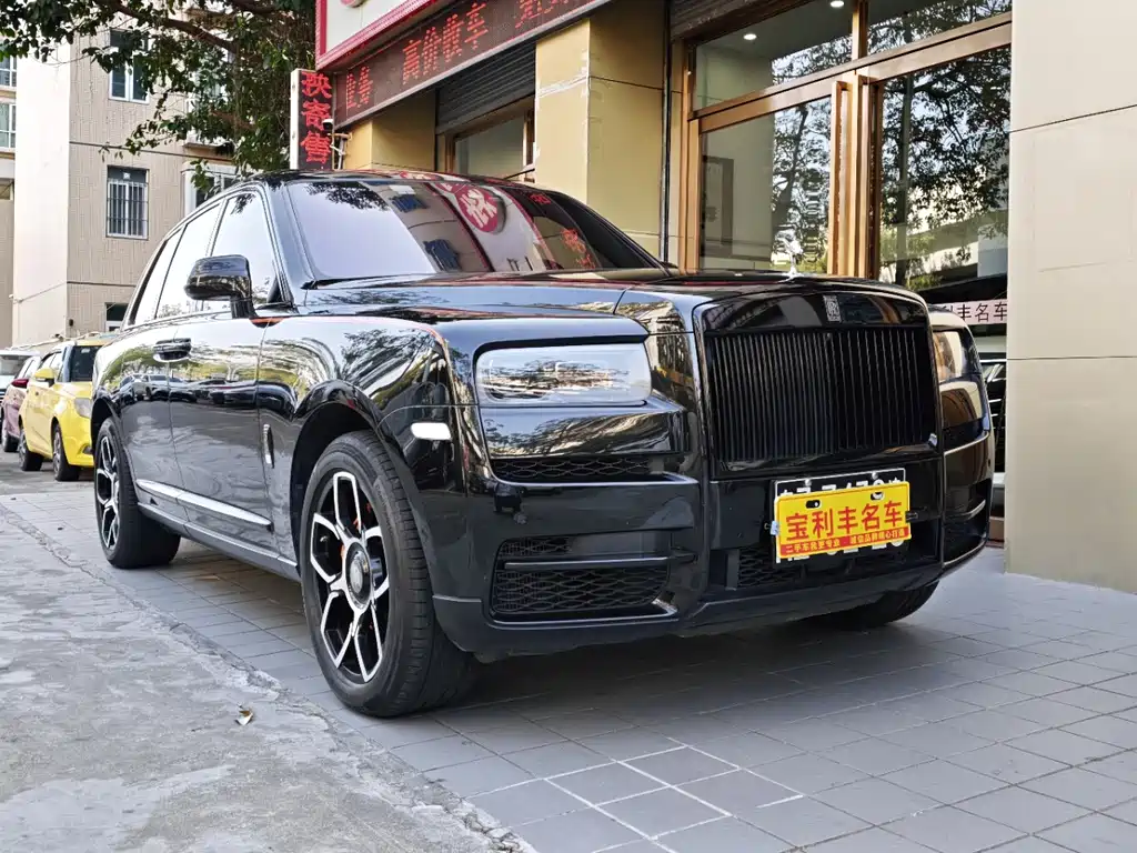Cullinan 2018 five-seater version купить на сайте DeffCars