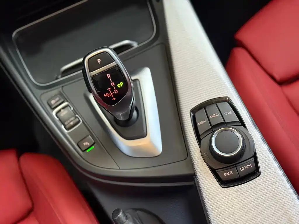 BMW 3 Series 2019 320i M Sports Package купить на сайте DeffCars