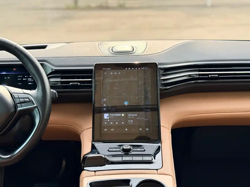 NIO ES8 2020 415KM six-seater version купить на сайте DeffCars