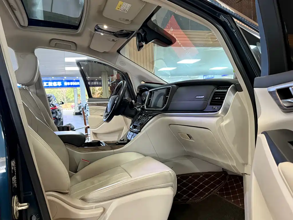 Trumpchi M8 2018 320T Premium Edition купить на сайте DeffCars