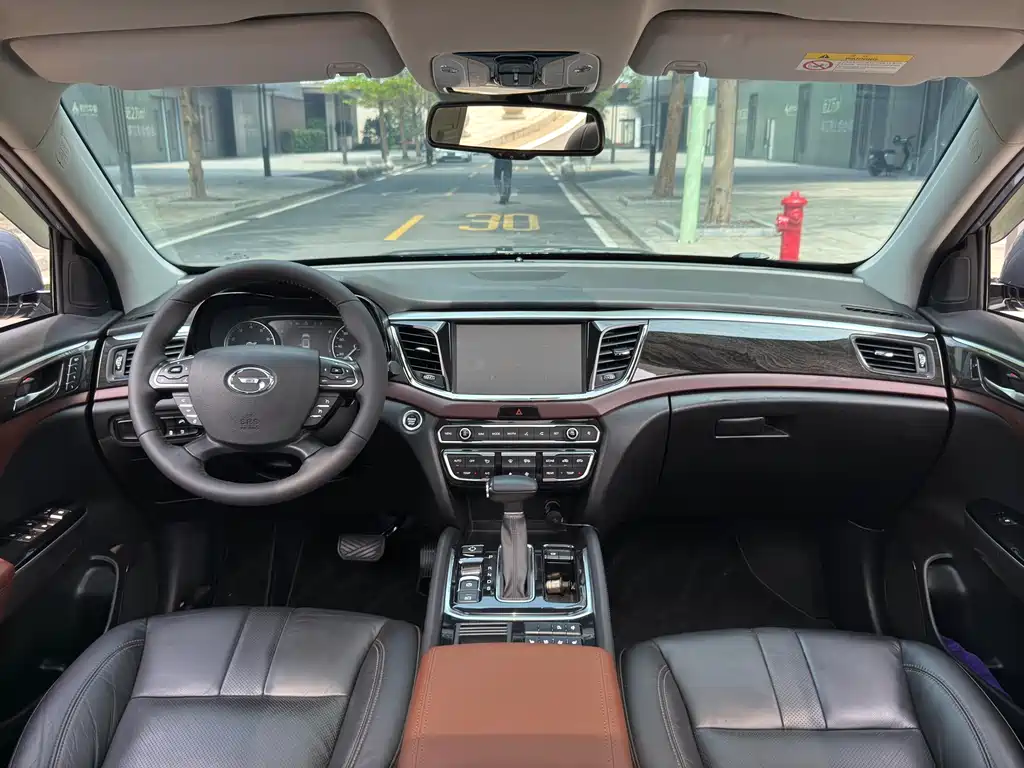Trumpchi GS8 2017 320T 2WD Luxury Connected Edition (seven seats) купить на сайте DeffCars