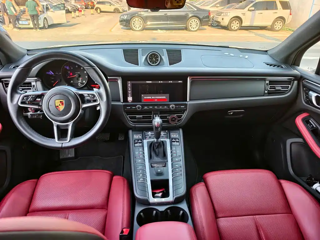 Macan 2021 Macan 2.0T купить на сайте DeffCars