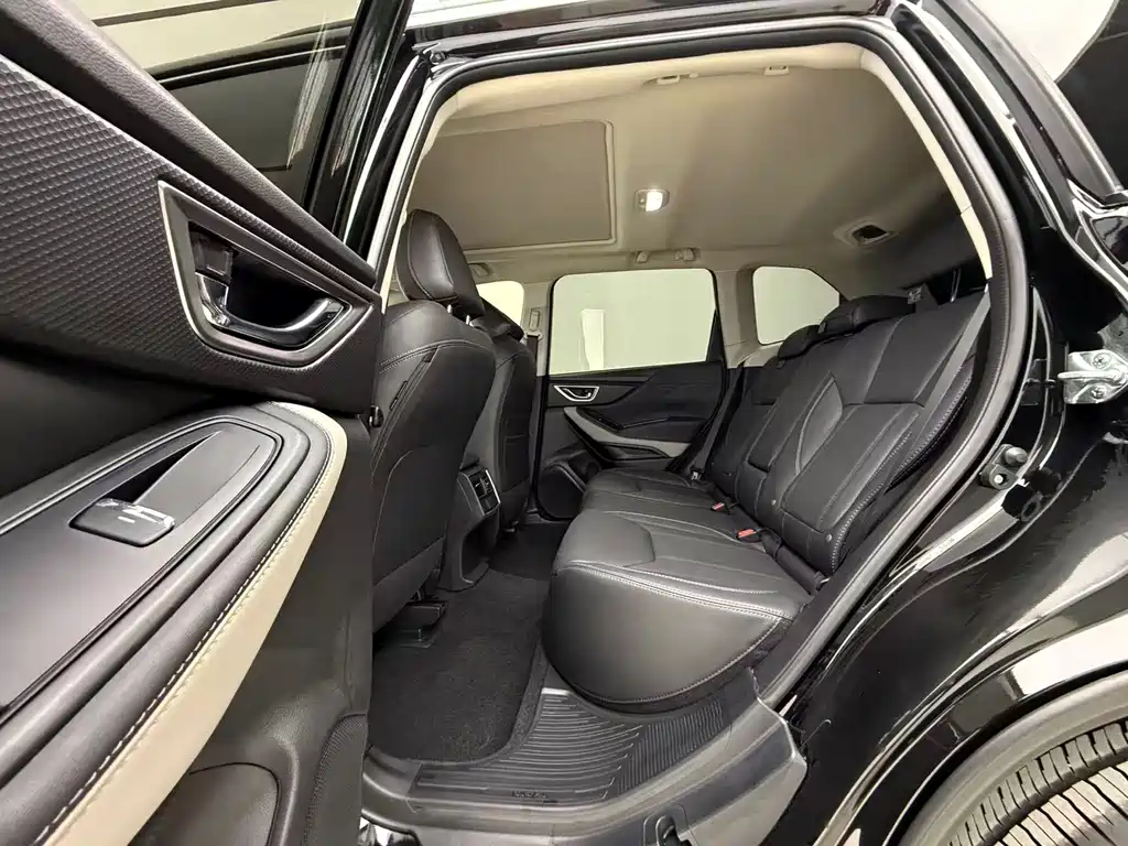 Forester 2022 2.0i AWD Deluxe Edition EyeSight купить на сайте DeffCars