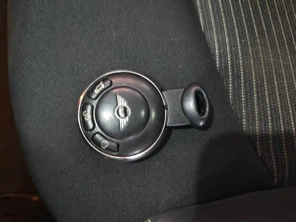 MINI COUNTRYMAN 2016 1.6T COOPER ALL4 Fun equipment control купить на сайте DeffCars