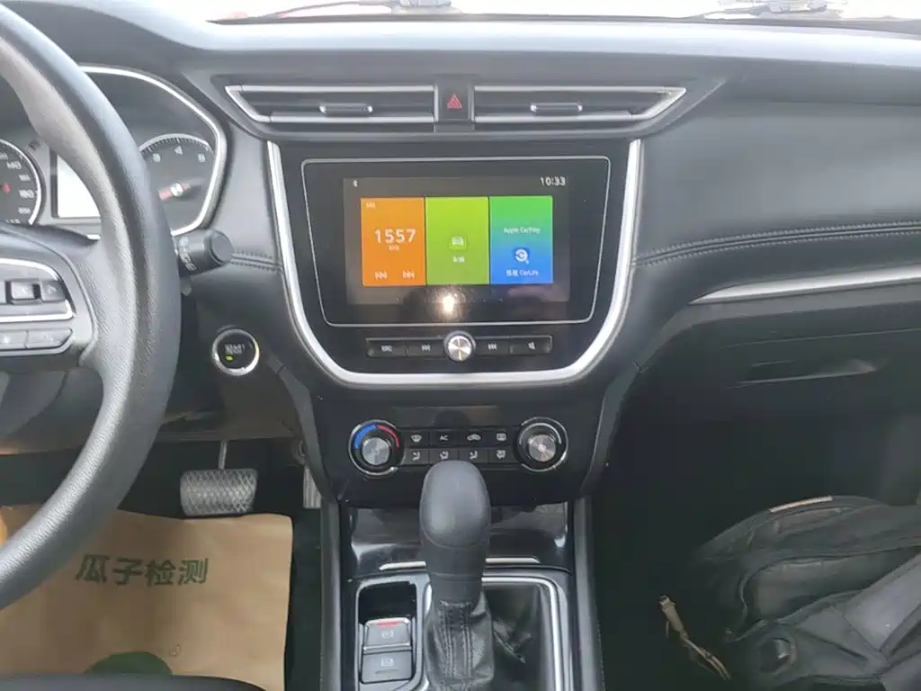 Roewe RX3 2020 1.6L CVT 4G Internet Super Cool Elite Edition купить на сайте DeffCars