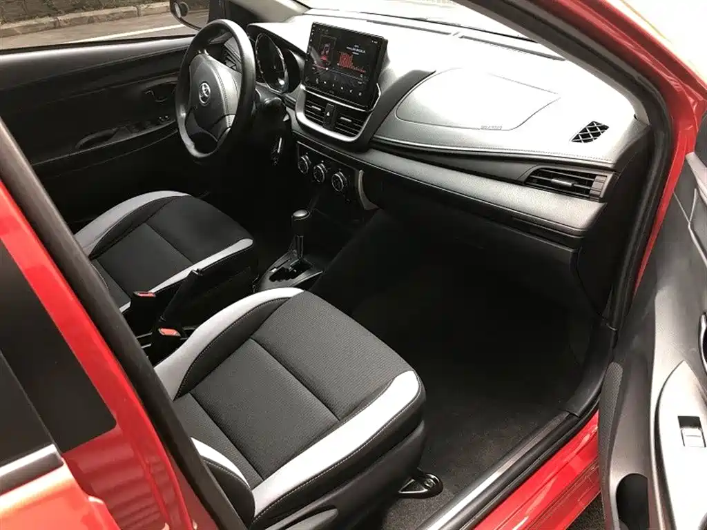 YARiS L Zhixuan 2021 1.5L CVT leading version купить на сайте DeffCars