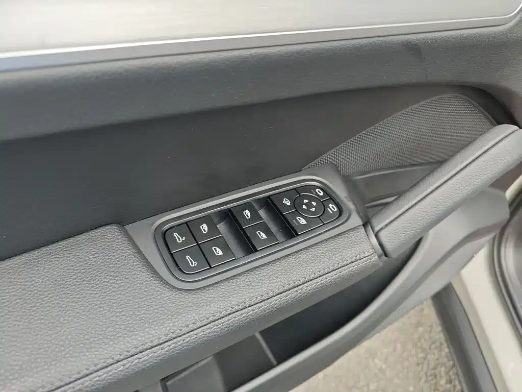 Cayenne 2024 Cayenne 3.0T купить на сайте DeffCars