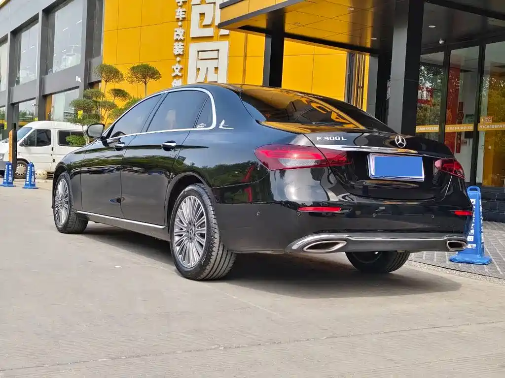 Mercedes-Benz E-Class 2021 E 300 L Luxury Model купить на сайте DeffCars