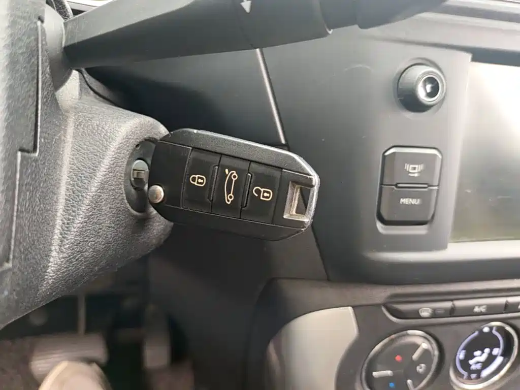 Citroen C3-XR 2015 1.6L Auto Pioneer купить на сайте DeffCars