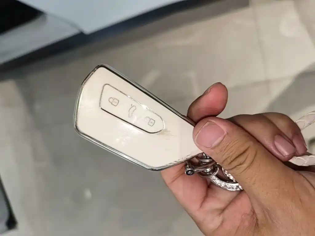 Volkswagen ID.3 2023 upgraded model pure smart version купить на сайте DeffCars