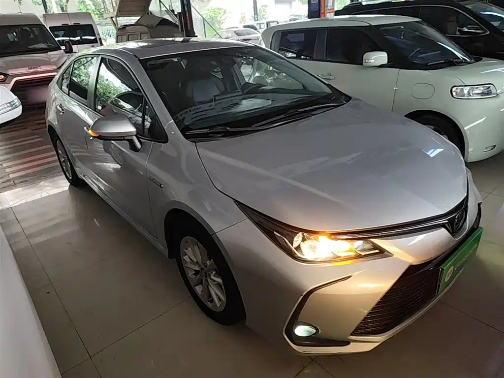Corolla 2019 Dual Engine 1.8L E-CVT GL-i Elite Edition купить на сайте DeffCars