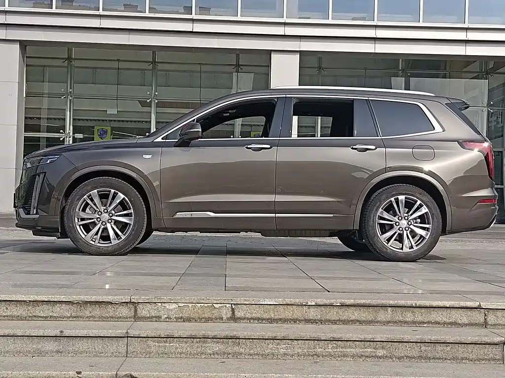 Cadillac XT6 2020 28T six-seat luxury model купить на сайте DeffCars