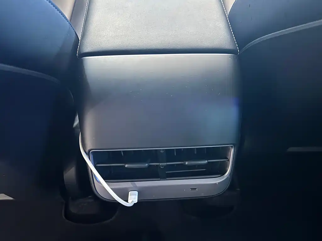Model Y 2021 long-range all-wheel drive version купить на сайте DeffCars