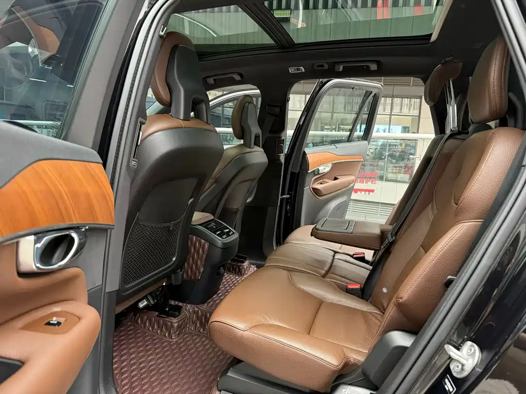 Volvo XC90 2022 B6 Zhiyi Luxury Edition 7 seats купить на сайте DeffCars