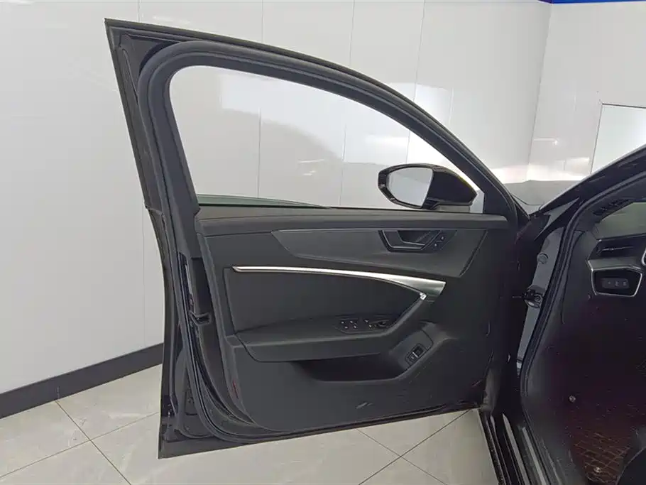 Audi A6L 2020 40 TFSI luxury and dynamic model купить на сайте DeffCars