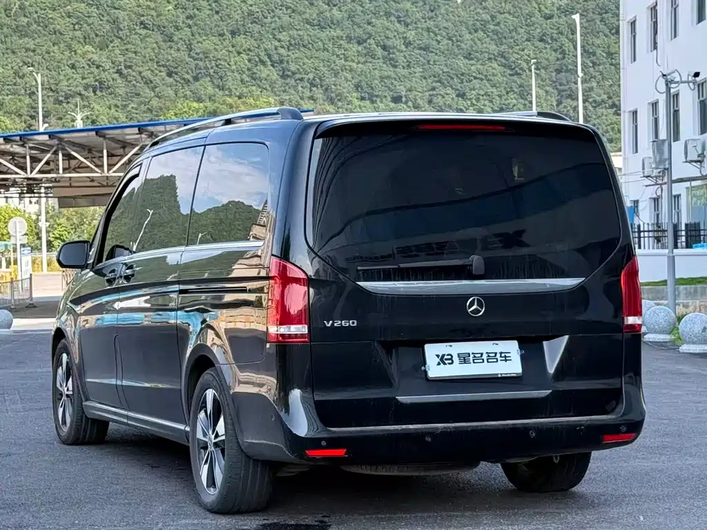 Mercedes-Benz V-Class 2022 V 260 Premium Edition купить на сайте DeffCars