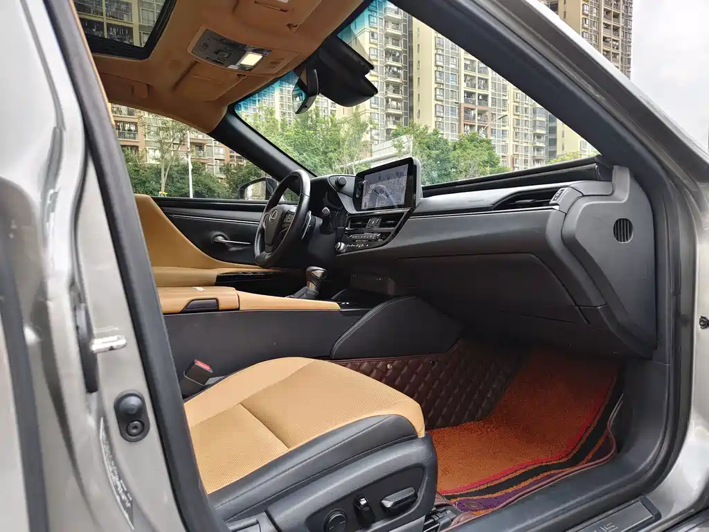 Lexus ES 2022 300h Excellence Edition купить на сайте DeffCars