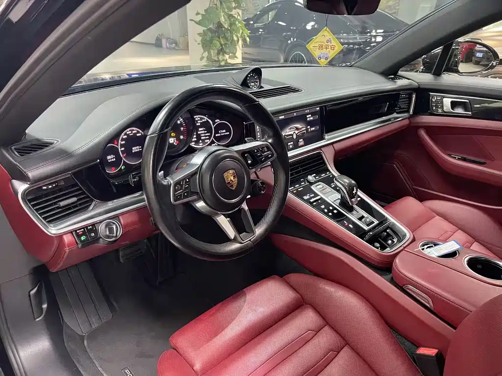 Panamera 2017 Panamera 4 Executive Extended Edition 3.0T купить на сайте DeffCars