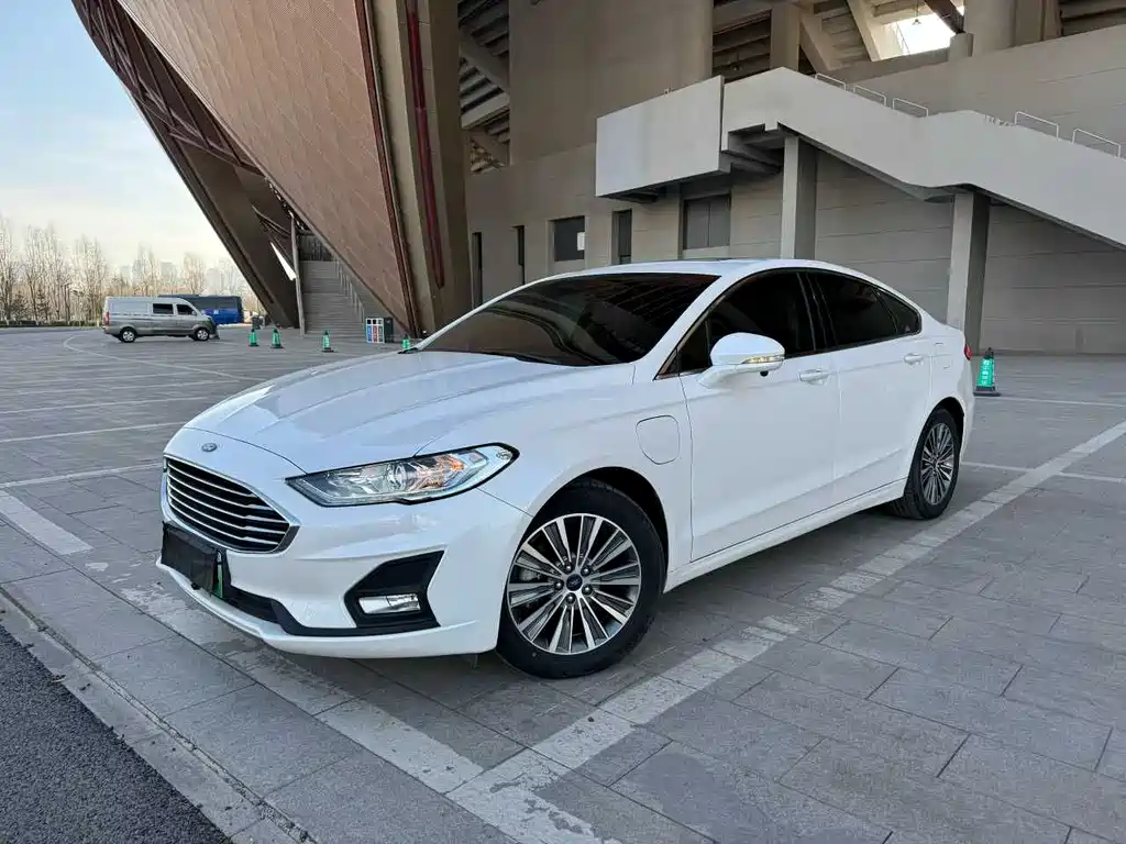 Mondeo New Energy 2018 2.0 PHEV Smart Controlled Fashion Country VI купить на сайте DeffCars